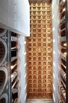 Interior of the cathedral of Pisa c 스톡 사진