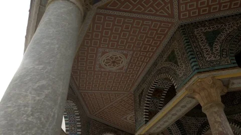 Interior Ceiling of the Dome of the Chain 動画素材 82677160
