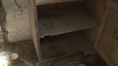 The interior of the chest in the old and abandoned house 스톡 동영상 113280293
