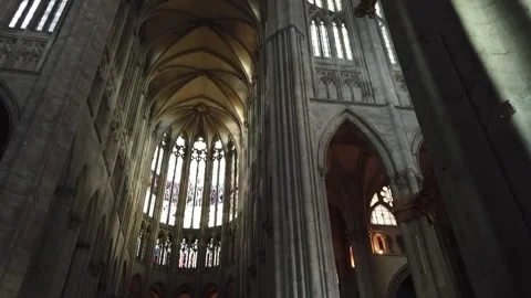 Interior clip of the gothic apse in the Cathedral of Beauvais, France. Stock Footage 141201827