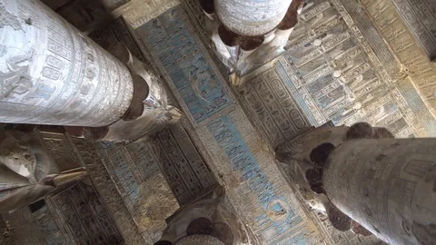 Interior of Dendera temple or Temple of Hathor. Egypt. Dendera, Denderah, is a Vidéo 123578668