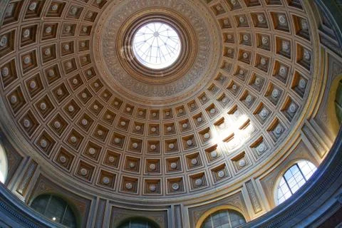 The interior of the dome of the Vatican. Foto stock