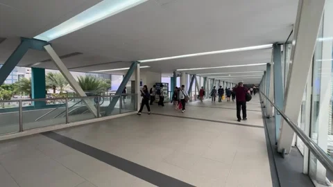 Interior Glass Pedestrian Overpass, MOA 4K 60fps Видео 338350399