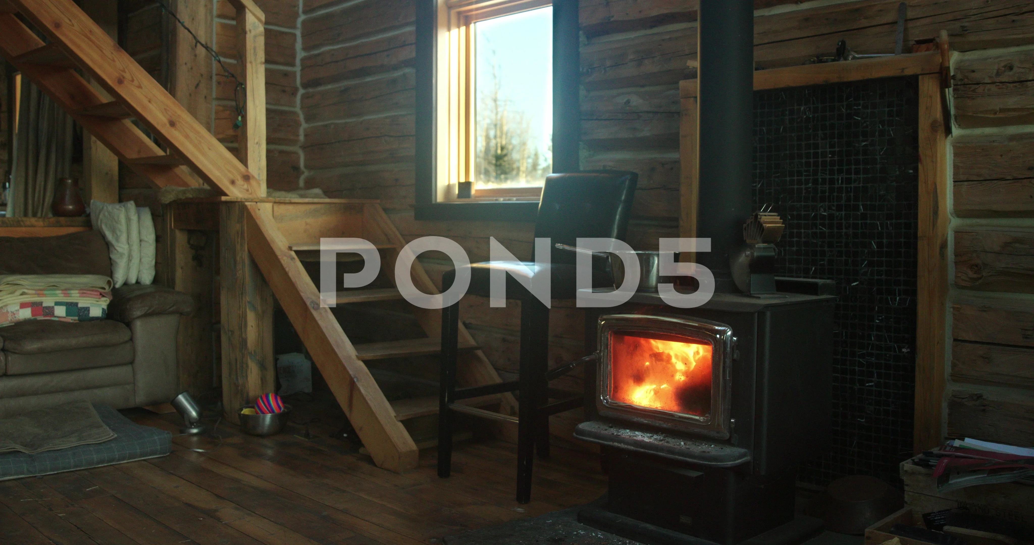 log cabin interior fireplace