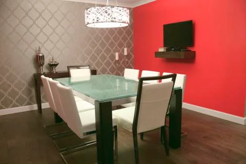Interior of a modern home, view on dining room and kitchen Foto stock