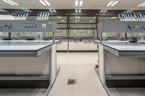 Interior of a modern laboratory intended for teaching Stock Photos