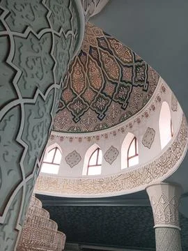 Interior of Mosque Umar Ibn Al-Khattab Mosque at Almaty Foto stock