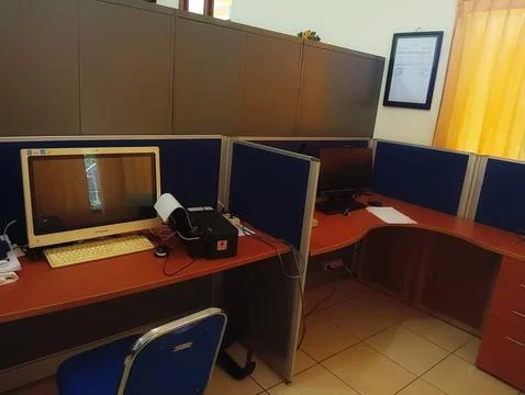 Interior of office workspace without staff members because no office schedule Stock-Fotos