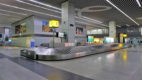 Interior or inside view of Chennai International Airport at night with debo.. 스톡 사진
