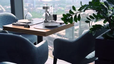 The interior of a restaurant on the top floors of a skyscraper. 스톡 동영상 255822540