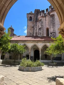 Interior square of the Convent of Christ Stockfoto's