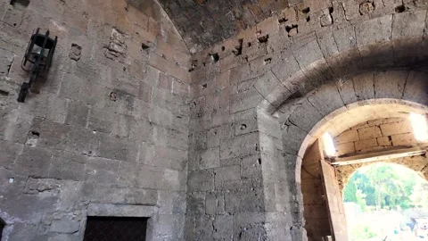 Interior Stone Arch in Medieval Rhodes Castle Vidéo 340575891