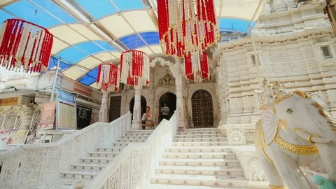 Interior of Temple, India. 스톡 동영상 107270062