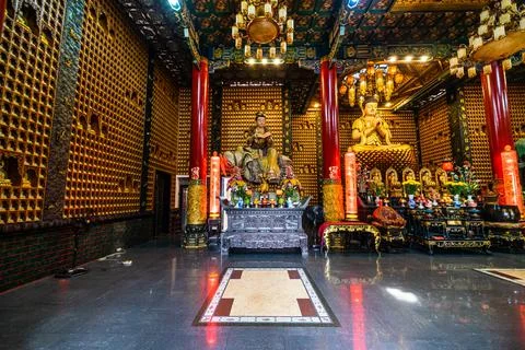 Interior of Thousand Buddha Temple or Chua Van Phat pagoda in District 5, Ho  Stock Photos