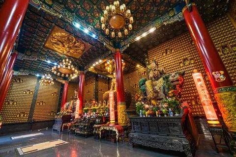 Interior of Thousand Buddha Temple or Chua Van Phat pagoda in District 5, Ho  Stock Photos