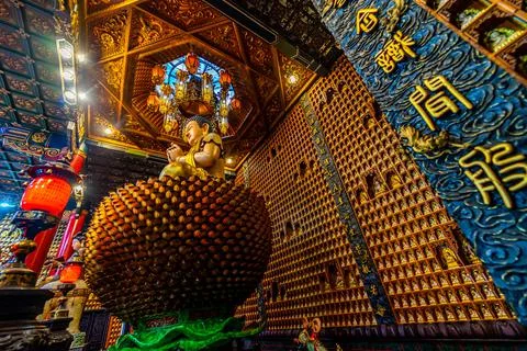 Interior of Thousand Buddha Temple or Chua Van Phat pagoda in District 5, Ho  Stock Photos