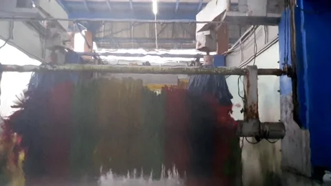 Interior View: Get a unique perspective of an automatic car wash as seen fr.. 스톡 동영상 279295332
