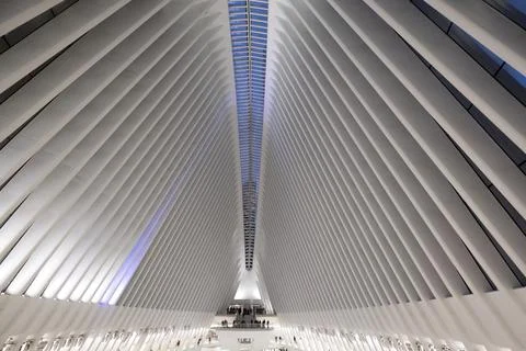 Interior view of the Oculus, The World Trade Center terminal station, a transpor Fotos de archivo