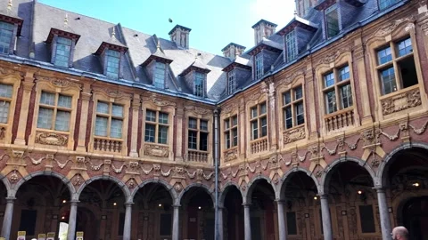 Interior views of Vieille Bourse building in Lille France Vídeo Stock 344587739