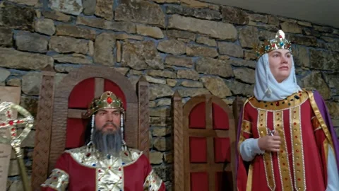 Interior with wax figures in The Yard of the Cyrillic Alphabet museum in Pliska Vídeo Stock 138707558