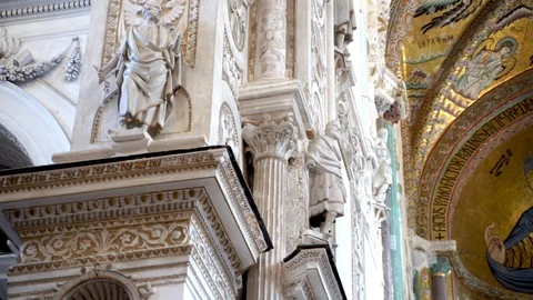 The interiors of the Cathedral of Cefalù Video stock 115106592