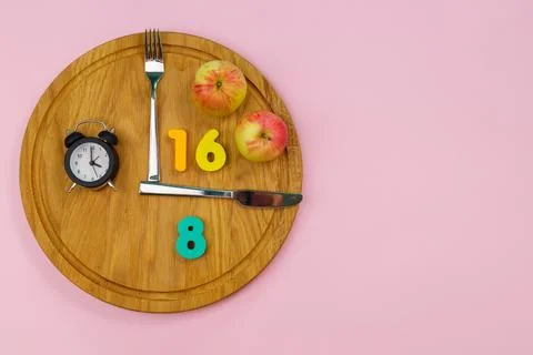 Intermittent fasting concept 16 hours of fasting and 8 hours of eating. Healt 스톡 사진