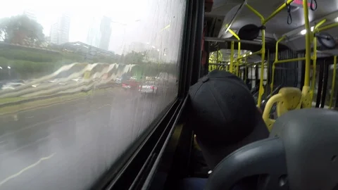 Internal and external view of the bus that travels along 23 de Maio Avenue Stockbeeldmateriaal 87106052