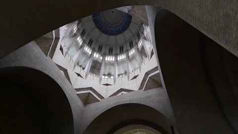 Internal view of the magnificent ceiling and dome of old church. Spinning view Stock-Footage 140393341