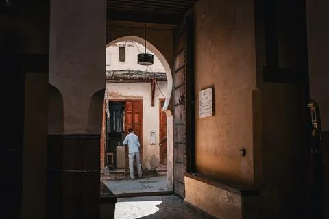 Internal yard in traditional fundouk or karavan sarai in Fes old town Medina Stock-Fotos