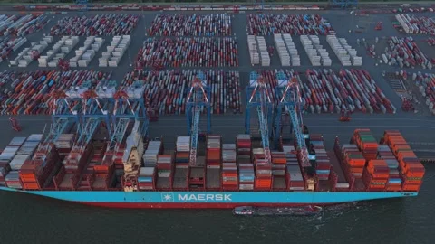 International port with import export container yard Stock Footage 318620103