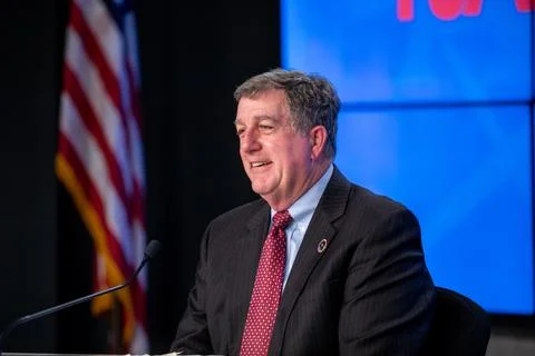 International Space Station Program Manager Kirk Shireman participates in a.. 스톡 사진