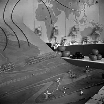Internationale Milchwirtschaftliche Ausstellung Berlin 1937 Diorama zum Mo... Stock Photos