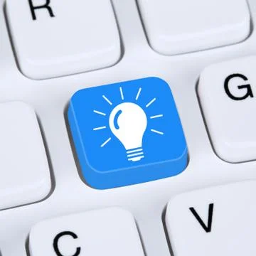 Internet concept finding solution for problem conflict button on computer Illustrazione stock