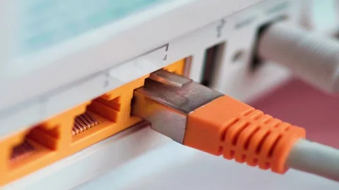 Internet connection and close-up of a router Vídeo Stock 295581998