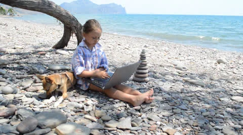 Internet Stock Footage 25513570