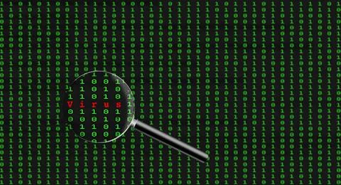 Internet or computer security concept. Virus found in page of code on comp... 스톡 사진