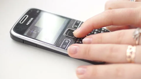 Internet search on your mobile (1) Stockbeeldmateriaal 48629621