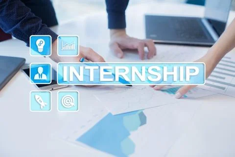Internship text on virtual screen. Business, education and internet concept 스톡 사진