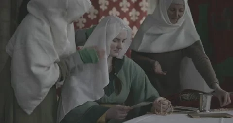 Interpretation of medieval noble lady reading letter #2 Stock Footage 152074887