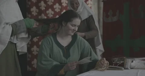 Interpretation of medieval noble lady reading letter #5 Stock Footage 152075682