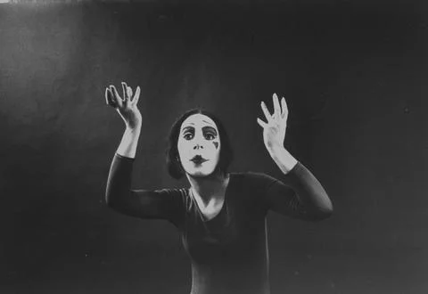 Interpretive dancer Rebecca performing a Foto stock