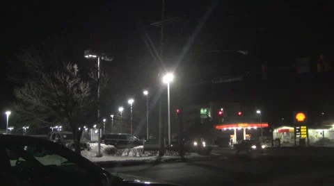 Intersection at night Video stock 8555727