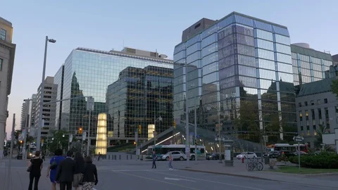 Intersection in Ottawa business center. Stock-Footage 95294251