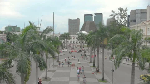 Intersection in Rio de Janeiro during the carnival Video stock 136972156