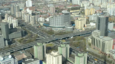 Intersection traffic flow street road traffic traffic speeding up Video stock 271518664