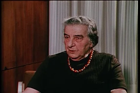 Interviewer asked question about Arab refugee to Golda Meir Prime Minister- 1973 스톡 동영상 104336562