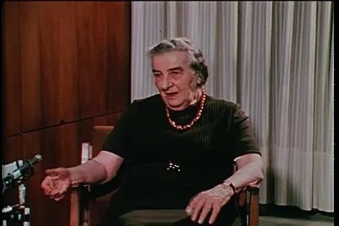 Interviewer asked question about Palestine to Golda Meir Prime Minister - 1973 스톡 동영상 104336525