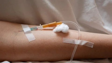 Intravenous injection Video stock 124979556