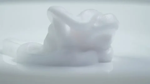 Invented a new mousse for soft hand skin 動画素材 164141125
