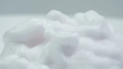 Invented a new mousse for soft hand skin 動画素材 164141150